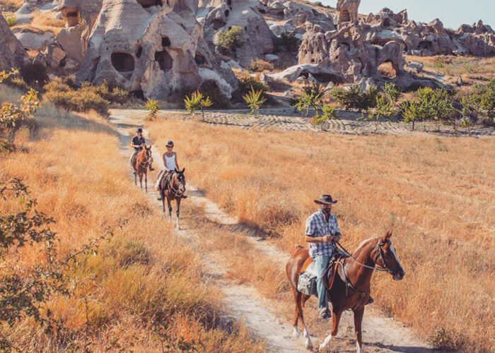 Прогулка на лошадях в Каппадокии